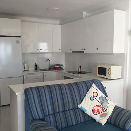 Stunning 3 Bedroom With Sea Views Holiday home *