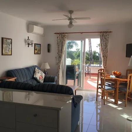 Holiday home Stunning 3 Bedroom With Sea Views