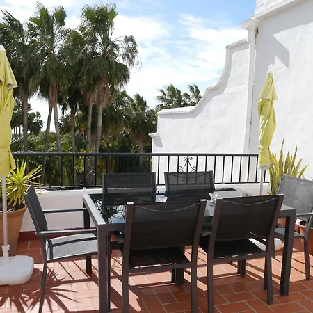 Holiday home Stunning 3 Bedroom With Sea Views *