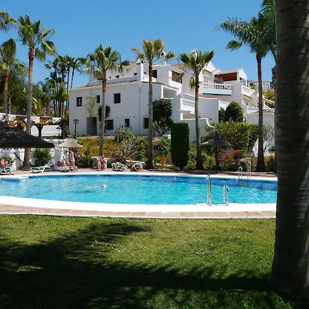 Stunning 3 Bedroom With Sea Views Holiday home *