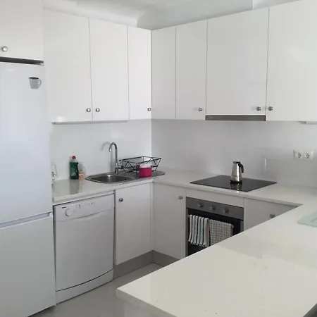 Holiday home Stunning 3 Bedroom With Sea Views